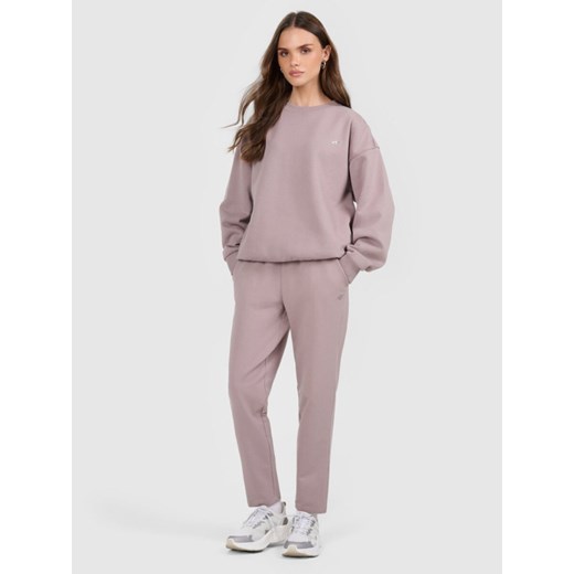 Damskie spodnie dresowe 4F 4FRAW25TTROF1847 - beżowe ze sklepu Sportstylestory.com w kategorii Spodnie damskie - zdjęcie 187558111