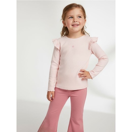 Sinsay - Prążkowana koszulka z haftem - różowy ze sklepu Sinsay w kategorii Bluzki dziewczęce - zdjęcie 187559380