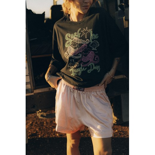 Wild Relax Boxer Shorts - Light Pink ze sklepu Surf Inc w kategorii Szorty - zdjęcie 187565700