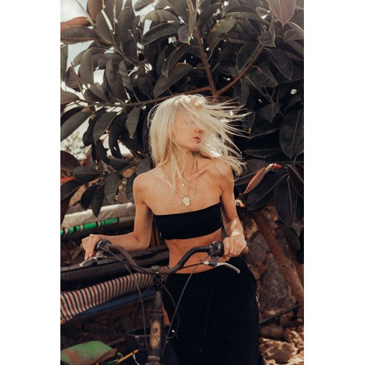 Bamboo Bandeau - Space Black ze sklepu Surf Inc w kategorii Bluzki damskie - zdjęcie 187565813