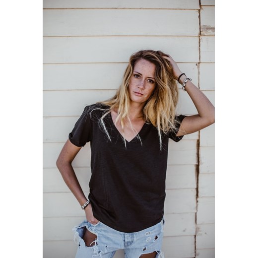 V Shirt - Space Black ze sklepu Surf Inc w kategorii Bluzki damskie - zdjęcie 187566052