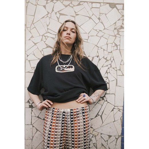 Lost In The Box Tee - Acid Black ze sklepu Surf Inc w kategorii Bluzki damskie - zdjęcie 187566321