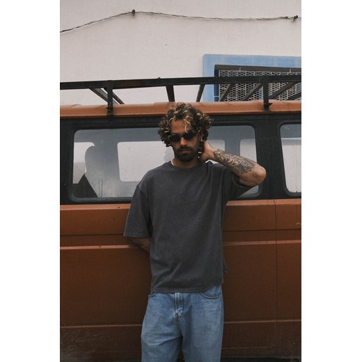 SRF Core Tee - Stone Grey ze sklepu Surf Inc w kategorii T-shirty męskie - zdjęcie 187566853