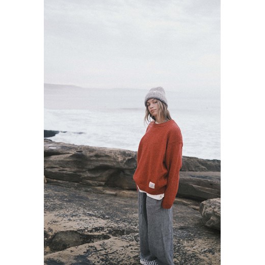 Surf Bum Sweater - Formula Red ze sklepu Surf Inc w kategorii Swetry damskie - zdjęcie 187567251