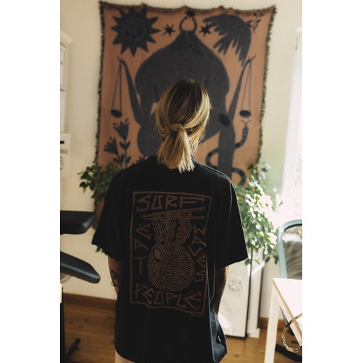 Surf Ramen Tee - Acid Black ze sklepu Surf Inc w kategorii Bluzki damskie - zdjęcie 187567544