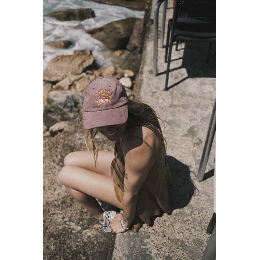 Sunset Dealer Cord Cap - Dirty Pink ze sklepu Surf Inc w kategorii Czapki z daszkiem damskie - zdjęcie 187567874