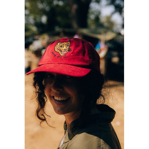Mat Cat Cord Cap - Formula Red ze sklepu Surf Inc w kategorii Czapki z daszkiem damskie - zdjęcie 187567901