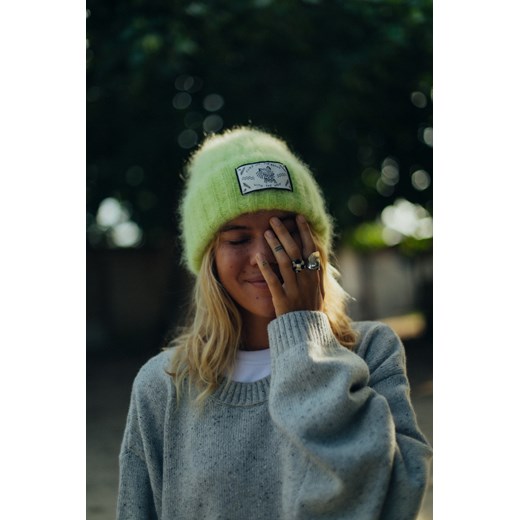 Olivia Wave Tiger Beanie - Lime ze sklepu Surf Inc w kategorii Czapki zimowe damskie - zdjęcie 187570900