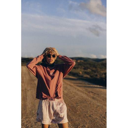 Face Shine LS - Raspberry Punch ze sklepu Surf Inc w kategorii Bluzki damskie - zdjęcie 187572041