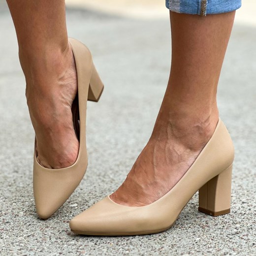 Czółenka damskie na słupku Sergio Leone Pb414 Coffee ze sklepu suzana.pl w kategorii Czółenka - zdjęcie 187574621