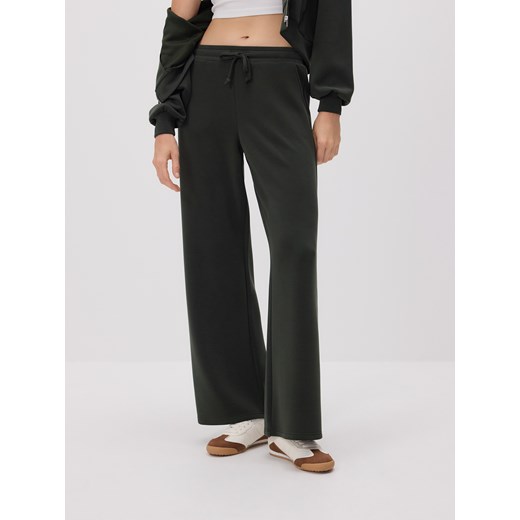 Reserved - Spodnie z szeroką nogawką - ciemnozielony ze sklepu Reserved w kategorii Spodnie damskie - zdjęcie 187574874