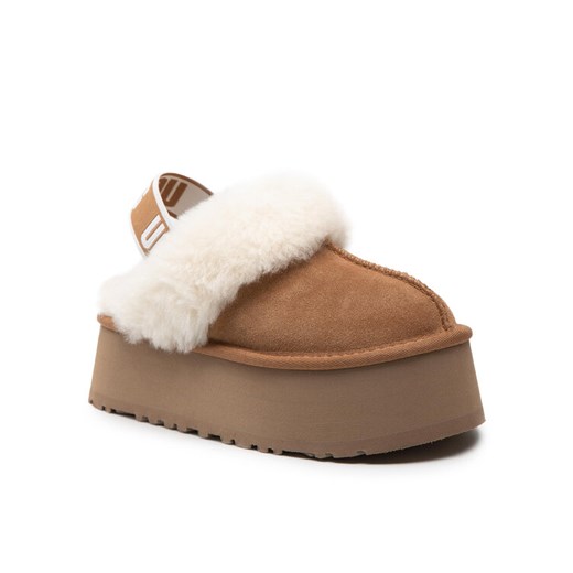 Ugg Kapcie W Funkette 1113474 Brązowy ze sklepu MODIVO w kategorii Kapcie damskie - zdjęcie 187576973