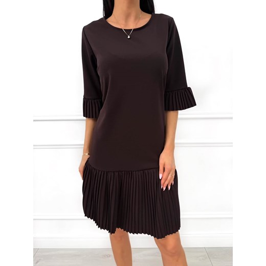 Czekoladowa Sukienka z Plisowanymi Wstawkami ze sklepu ModnaKiecka.pl w kategorii Sukienki - zdjęcie 187577031