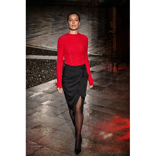 Spódnica z falbaną czarna ze sklepu Moodo.pl w kategorii Spódnice - zdjęcie 187577492