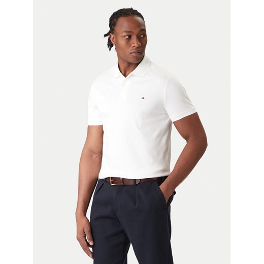 Tommy Hilfiger Polo Essential MW0MW35585 Biały Regular Fit ze sklepu MODIVO w kategorii T-shirty męskie - zdjęcie 187579380