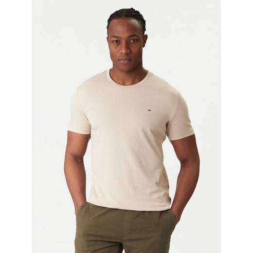 Tommy Jeans T-Shirt DM0DM20363 Beżowy Regular Fit ze sklepu MODIVO w kategorii T-shirty męskie - zdjęcie 187582110
