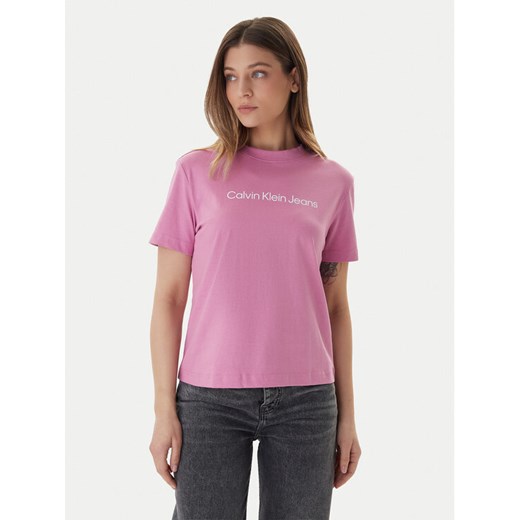 Calvin Klein Jeans T-Shirt LV047C912G Różowy Regular Fit ze sklepu MODIVO w kategorii Bluzki damskie - zdjęcie 187585424
