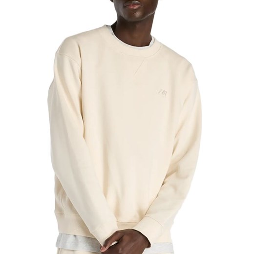 Bluza męska New Balance MT41506PEF - beżowa ze sklepu streetstyle24.pl w kategorii Bluzy męskie - zdjęcie 187587420