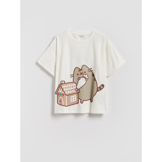 Reserved - T-shirt ze świątecznym nadrukiem Pusheen - złamana biel Reserved 134/140 (8-9 lat) Reserved