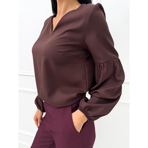 Ciemnobrązowa Elegancka Bluzka z Dekoltem V ze sklepu ModnaKiecka.pl w kategorii Bluzki damskie - zdjęcie 187592120