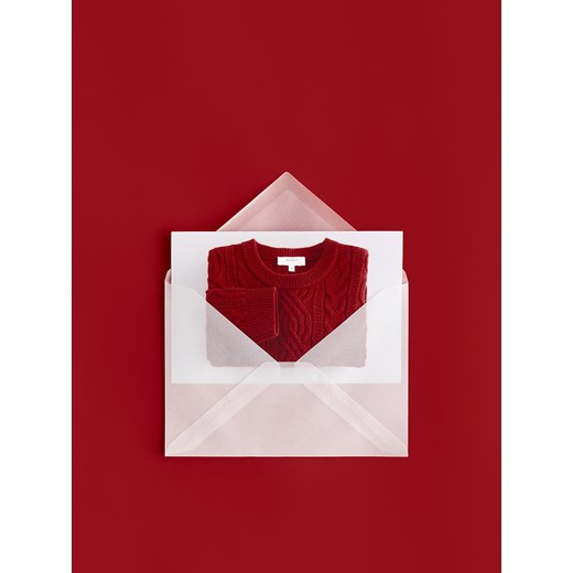 Reserved - Wełniany sweter z warkoczowym splotem - czerwony ze sklepu Reserved w kategorii Swetry męskie - zdjęcie 187594431