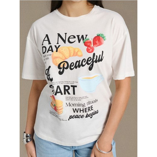 Sinsay - Bawełniana koszulka z nadrukiem - kremowy ze sklepu Sinsay w kategorii Bluzki damskie - zdjęcie 187597381