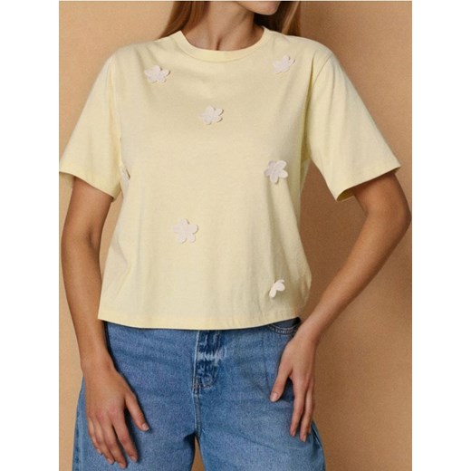 Sinsay - Koszulka z kwiatowym motywem - Inny ze sklepu Sinsay w kategorii Bluzki damskie - zdjęcie 187597491