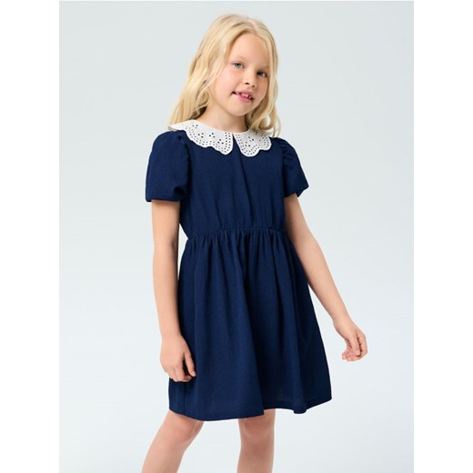 Sinsay - Sukienka z haftowanym kołnierzykiem - granatowy ze sklepu Sinsay w kategorii Sukienki dziewczęce - zdjęcie 187597551