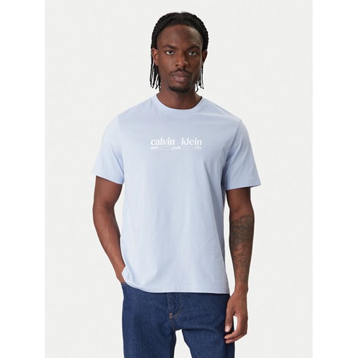 Calvin Klein Jeans T-Shirt NYC Graphic LV14RE831G Fioletowy Regular Fit ze sklepu MODIVO w kategorii T-shirty męskie - zdjęcie 187598511