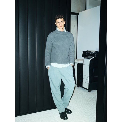 Reserved - Prążkowany sweter z niską stójką - ciemnoszary ze sklepu Reserved w kategorii Swetry męskie - zdjęcie 187614013