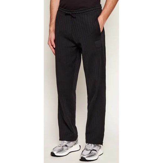 HUGO Spodnie dresowe Davropant | Relaxed fit ze sklepu Gomez Fashion Store w kategorii Spodnie męskie - zdjęcie 187616311