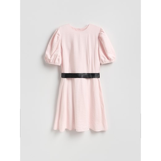Reserved - Sukienka z kokardą - pastelowy róż ze sklepu Reserved w kategorii Sukienki - zdjęcie 187623343
