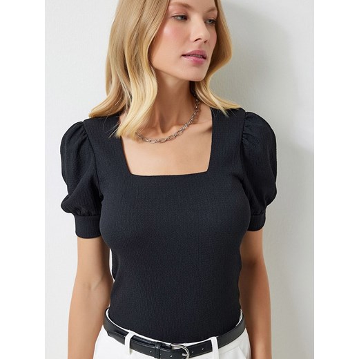 Happiness Istanbul Koszulka w kolorze czarnym ze sklepu Limango Polska w kategorii Bluzki damskie - zdjęcie 187626983
