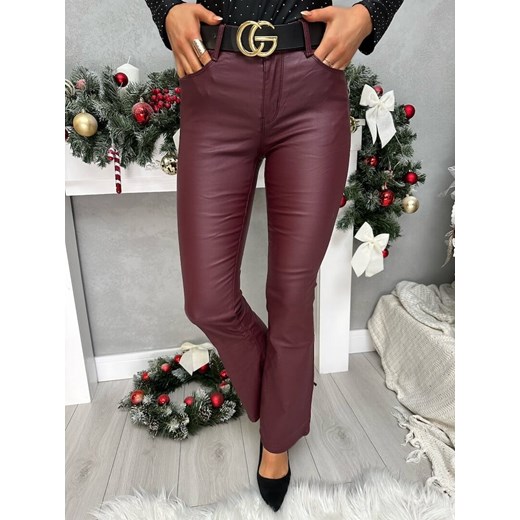 Bordowe Woskowane Spodnie z Rozszerzaną Nogawką Modnakiecka.pl 36 ModnaKiecka.pl