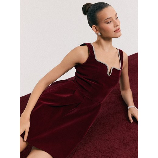 Mohito - Welurowa sukienka mini - mahoń ze sklepu Mohito w kategorii Sukienki - zdjęcie 187632102