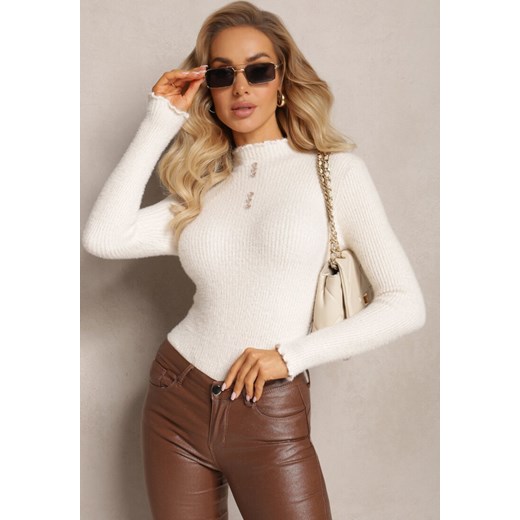 Jasnobeżowy Futerkowy Sweter z Wełny z Półgolfem i Ozdobnymi Guzikami Zekluna ze sklepu renee.pl w kategorii Swetry damskie - zdjęcie 187633734