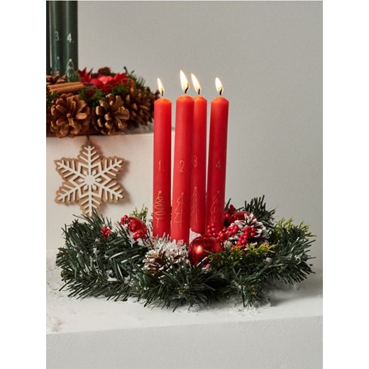 Sinsay - Wieniec dekoracyjny w motywie świątecznym - czerwony ze sklepu Sinsay w kategorii Dekoracje bożonarodzeniowe - zdjęcie 187634533