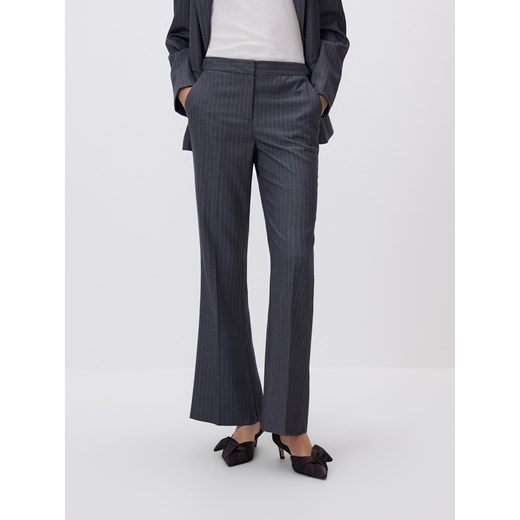Reserved - Spodnie flare w paski - ciemnoszary ze sklepu Reserved w kategorii Spodnie damskie - zdjęcie 187644913