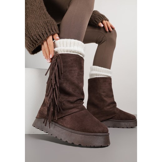 Brązowe Botki w Stylu Śniegowców z Frędzlami i Cholewką Imitującą Nogawkę Sierafera ze sklepu born2be.pl w kategorii Śniegowce damskie - zdjęcie 187648111