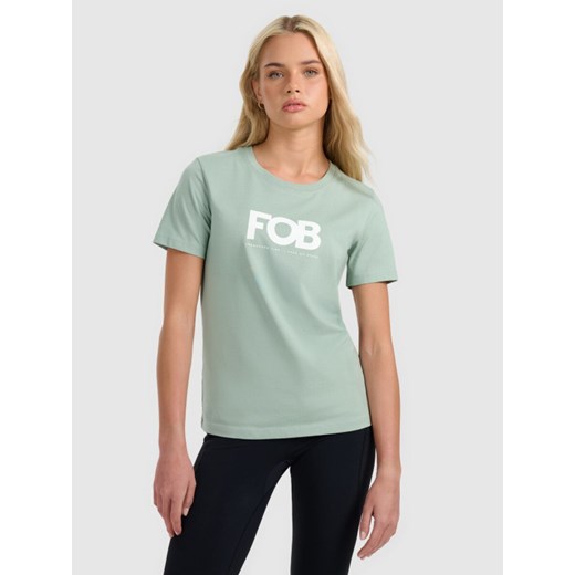 Damski t-shirt z nadrukiem 4F 4FWAW25TTSHF3117 - zielony ze sklepu Sportstylestory.com w kategorii Bluzki damskie - zdjęcie 187649874