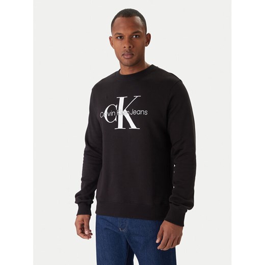 Calvin Klein Jeans Bluza J30J320933 Czarny Regular Fit ze sklepu MODIVO w kategorii Bluzy męskie - zdjęcie 187653930