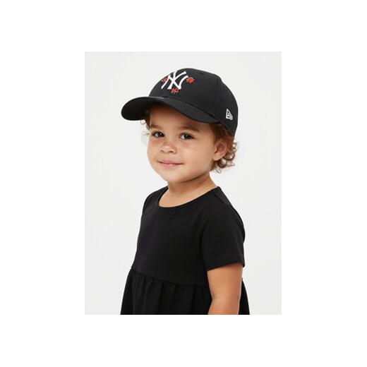 New Era Czapka z daszkiem Tod Outdoor 940 Nyy 60416716 Czarny New Era OS MODIVO