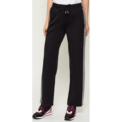 Joop! Spodnie dresowe Tahira | Relaxed fit ze sklepu Gomez Fashion Store w kategorii Spodnie damskie - zdjęcie 187664741