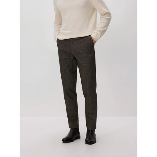 Reserved - Spodnie chino slim fit - ciemnobrązowy ze sklepu Reserved w kategorii Spodnie męskie - zdjęcie 187666041