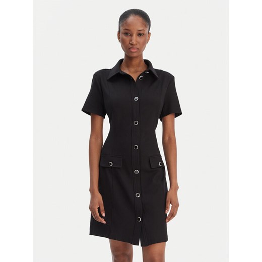 Guess Sukienka codzienna W6RK34 KCMU2 Czarny Classic Fit ze sklepu MODIVO w kategorii Sukienki - zdjęcie 187681081