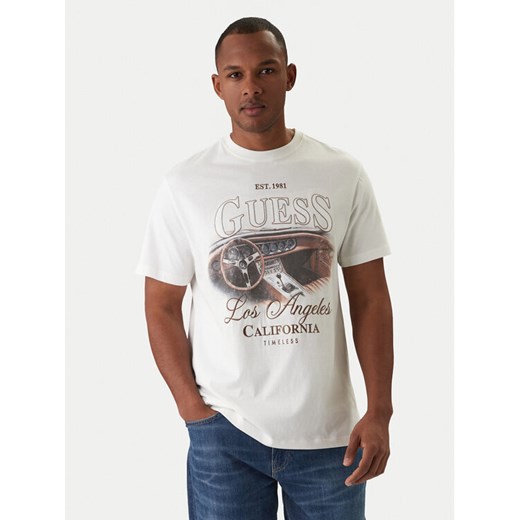 Guess T-Shirt M6RI13 K8FQ4 Écru Regular Fit ze sklepu MODIVO w kategorii T-shirty męskie - zdjęcie 187681101