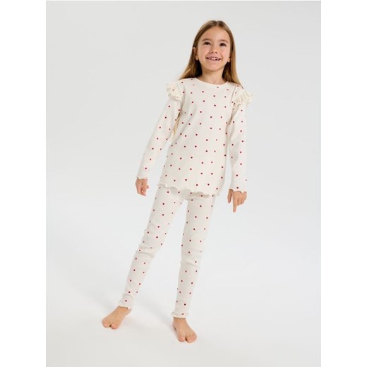 Sinsay - Prążkowana piżama dwuczęściowa w serca - kremowy ze sklepu Sinsay w kategorii Piżamy dziecięce - zdjęcie 187685174