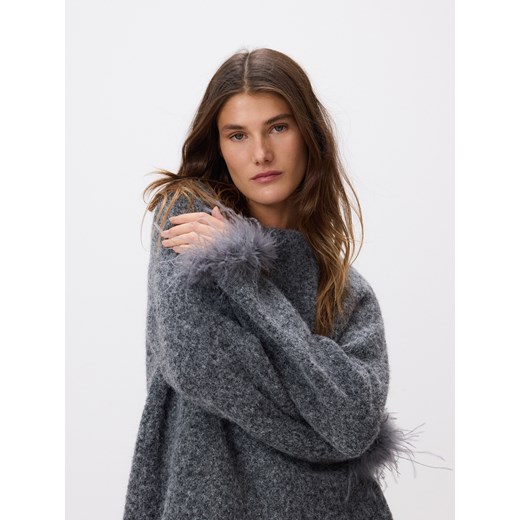 Reserved - Sweter z ozdobnym detalem - szary Reserved S Reserved