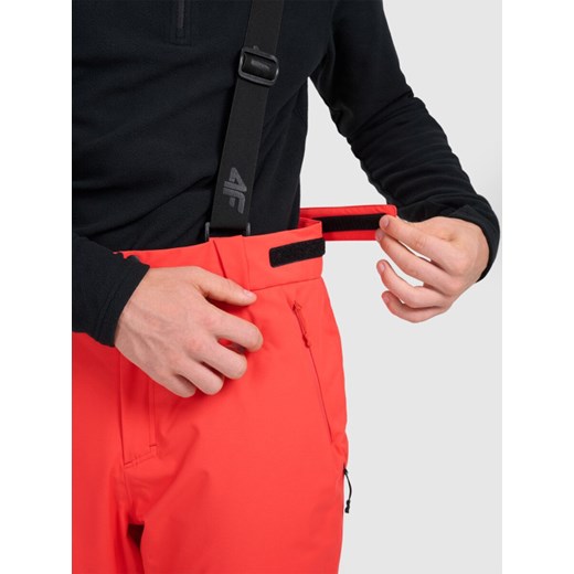 Męskie spodnie narciarskie 4F 4FWAW25TFTRM0928 - czerwone XL Sportstylestory.com