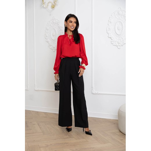 BLUZKA Z FALBANKĄ POD SZYJĄ I NA RĘKAWACH- CZERWONA Olika L/XL olika.com.pl